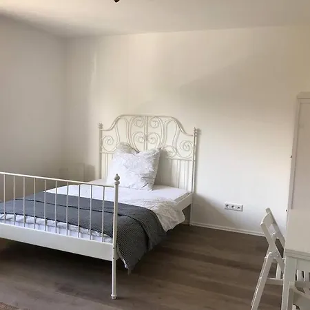 Apartment Mini Messezimmer Naehe Duesseldorf, 25 Qm Hilden